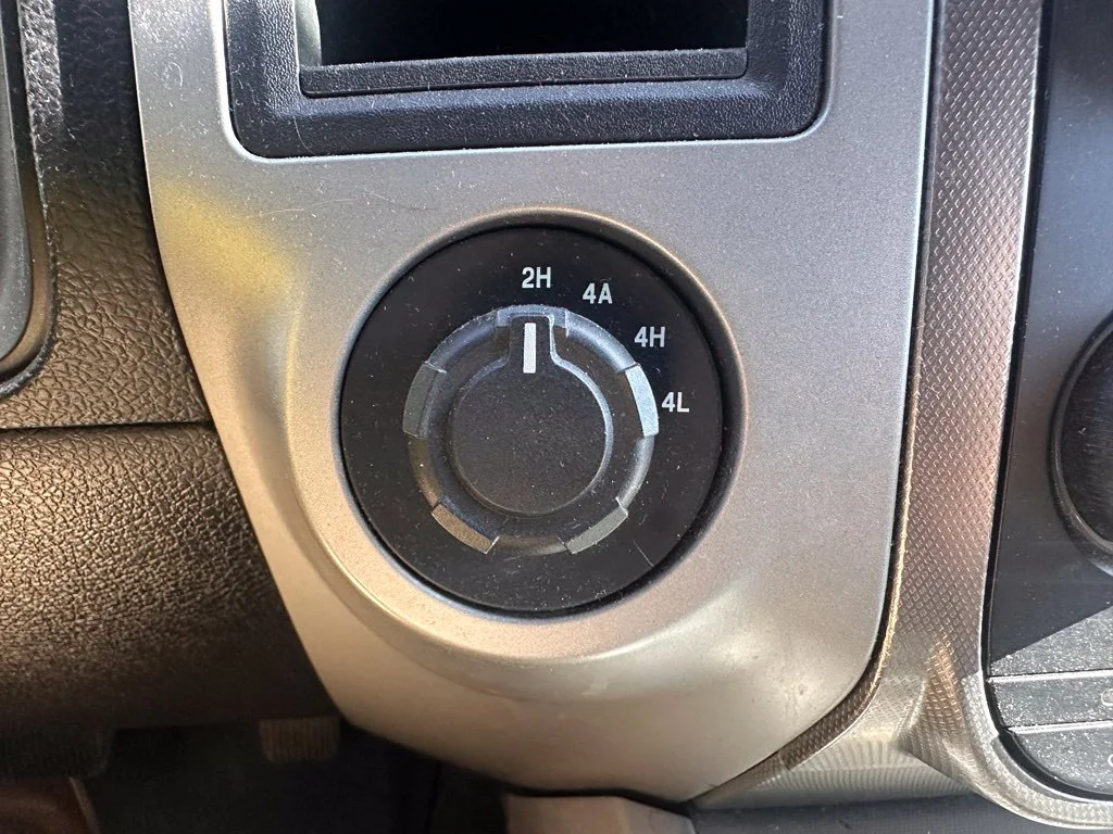 Used 2017 Blue Ford XLT image 16