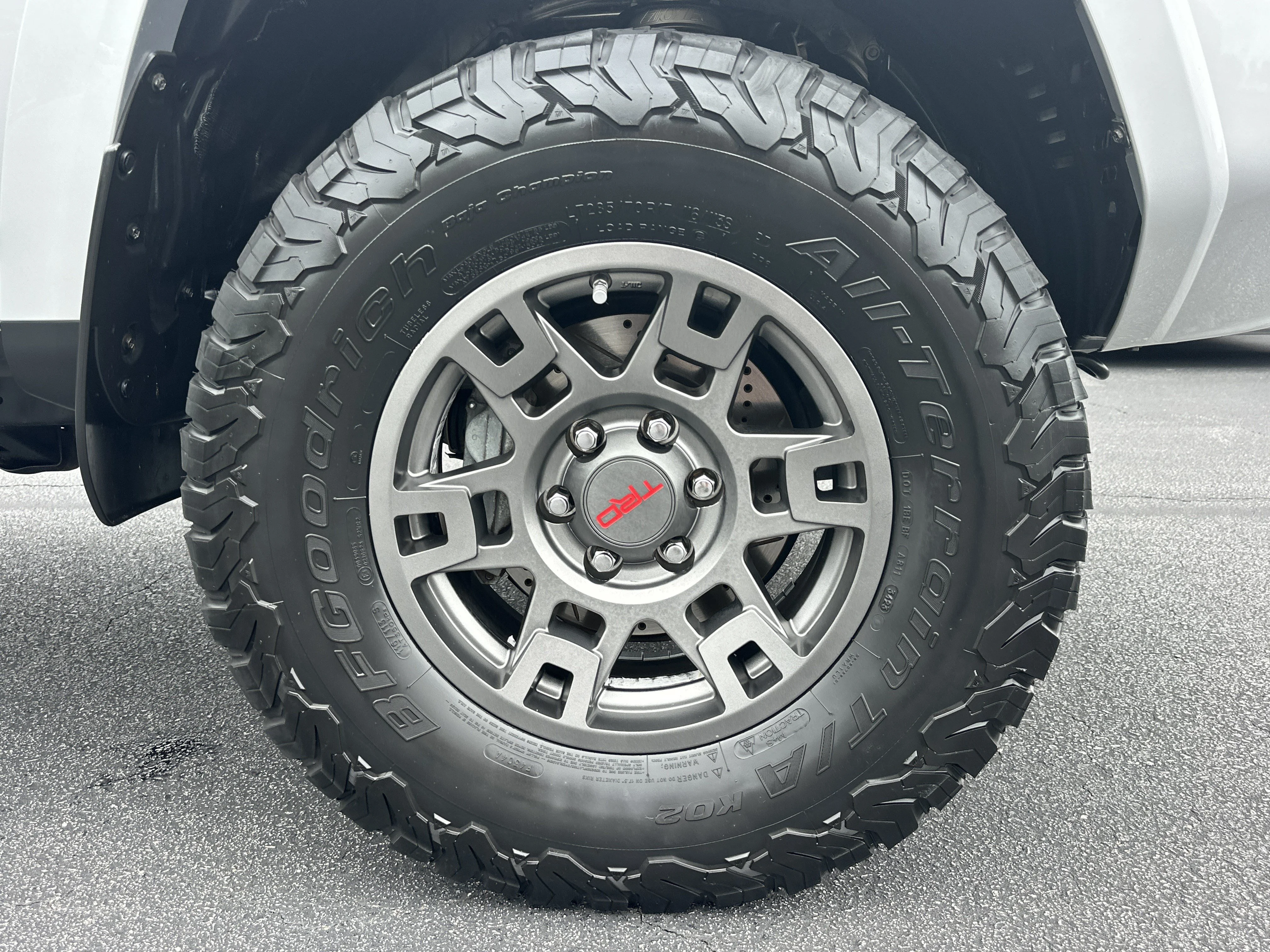 Used 2019 Classic Silver Metallic Toyota SR5 Premium image 12