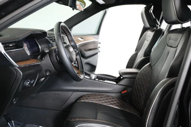 Used 2023 Black Jeep Summit image 17