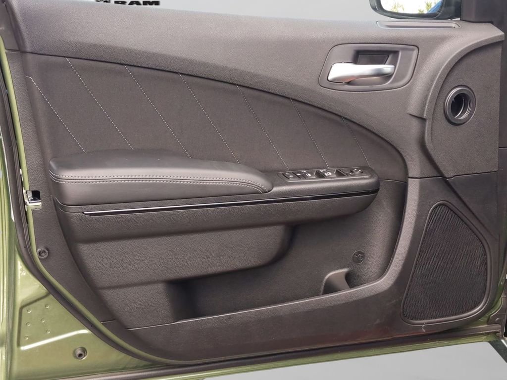 Used 2022 Green Dodge SXT image 20