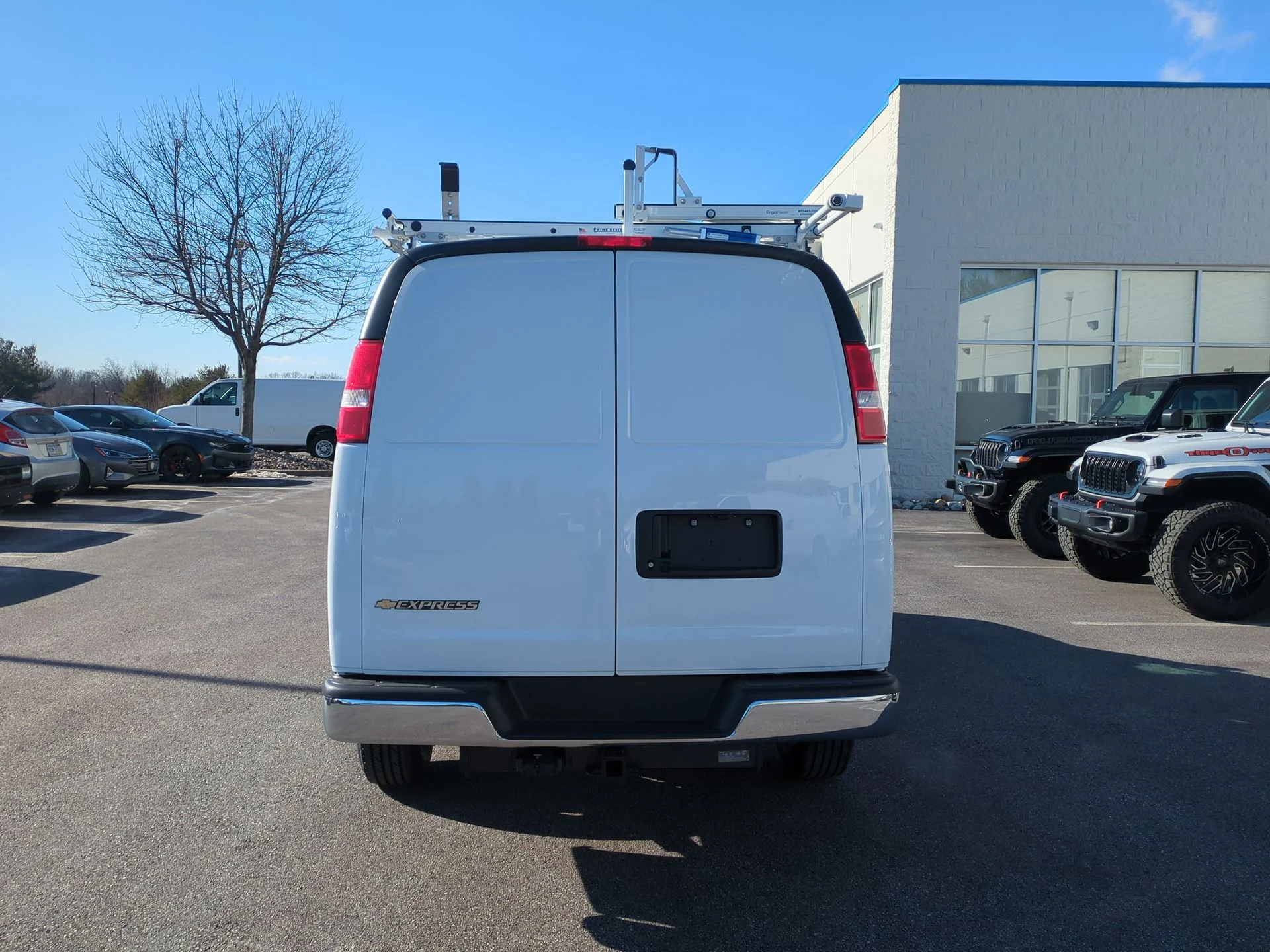 2024 Chevrolet Express Cargo Work Van - Photo 42