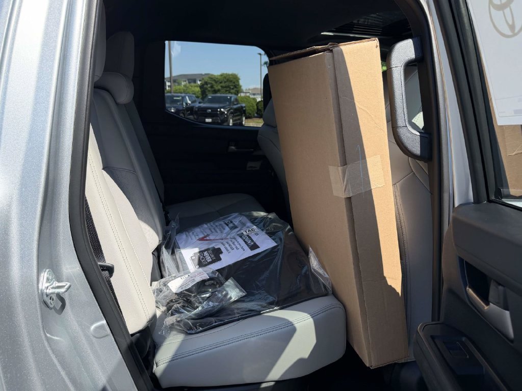2026 Toyota Tacoma Limited - Photo 12