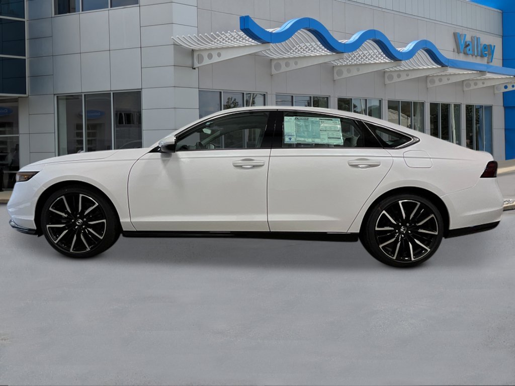 New 2026 Platinum White Pearl Honda Touring image 2