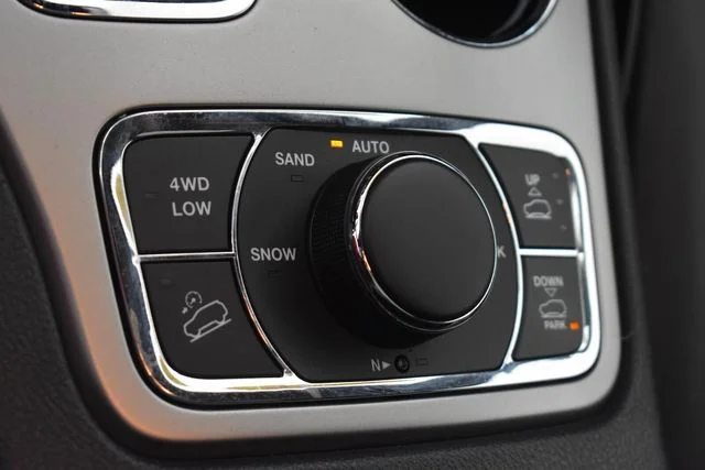 2018 Jeep Grand Cherokee Overland - Photo 33