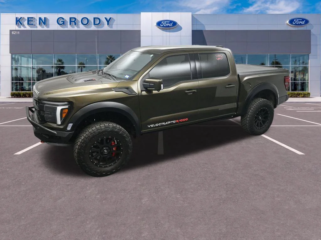 Used 2025 Green Ford Raptor image 17