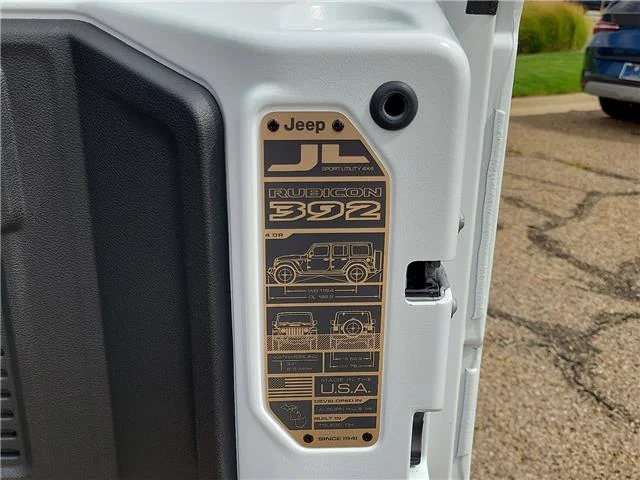 Used 2024 White Jeep Rubicon 392 4x4 image 9