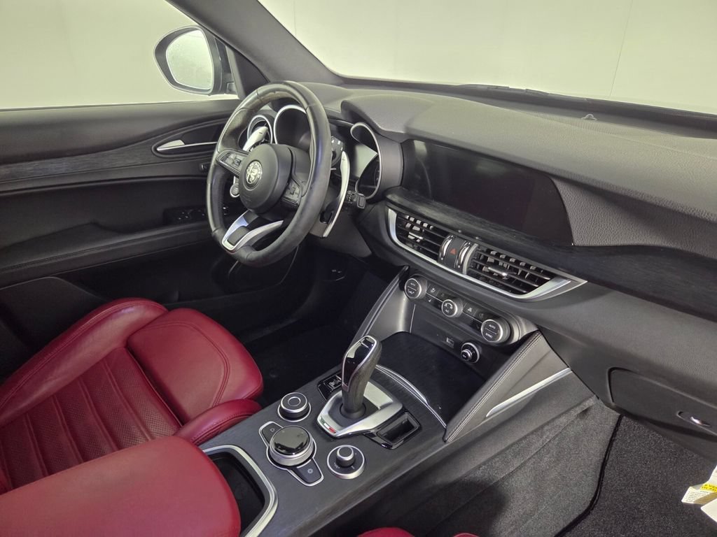 2023 Alfa Romeo Stelvio Sprint - Photo 32
