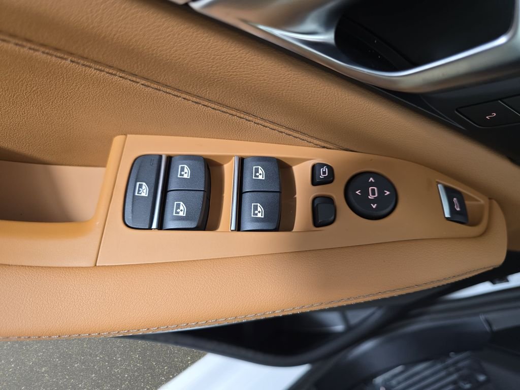 New 2026 Mineral White Metallic BMW xDrive40i image 28