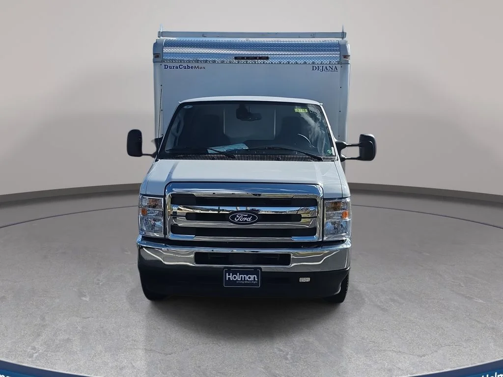 New 2026 Oxford White Ford Base image 2