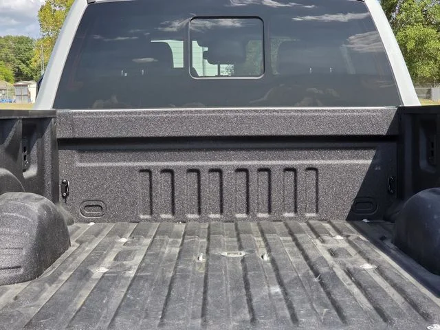 Used 2025 Avalanche Ford Lariat image 9