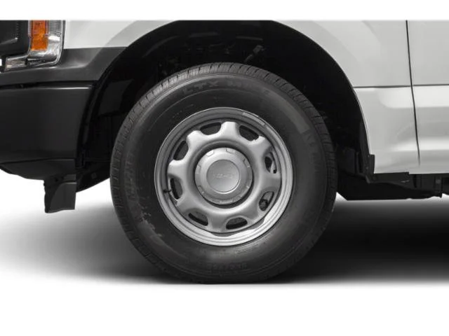 Used 2018 Oxford White Ford XLT image 11