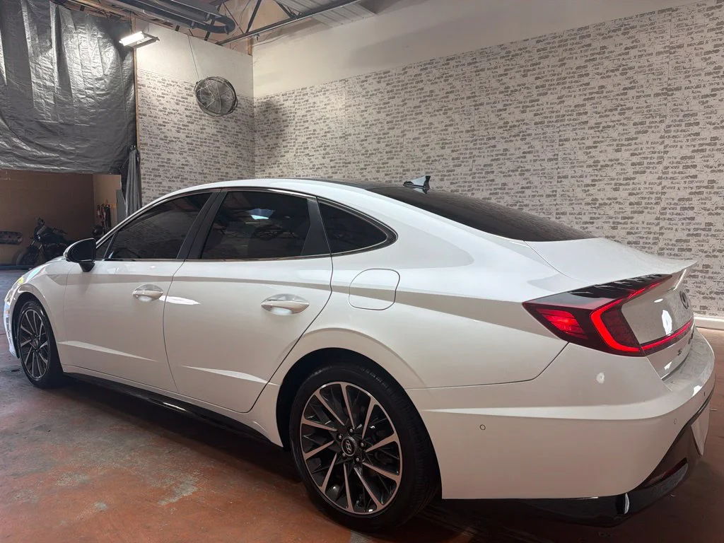 Used 2020 Quartz White Hyundai Limited image 5