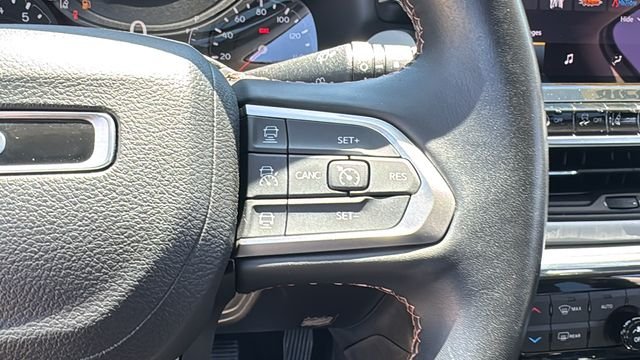 Certified Used 2022 Silver Jeep Limited image 26