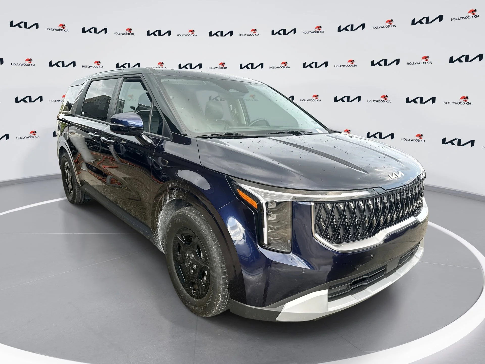 2025 Kia Sedona LXS's photo