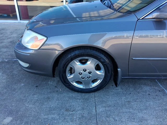 Used 2003  Toyota XLS image 5