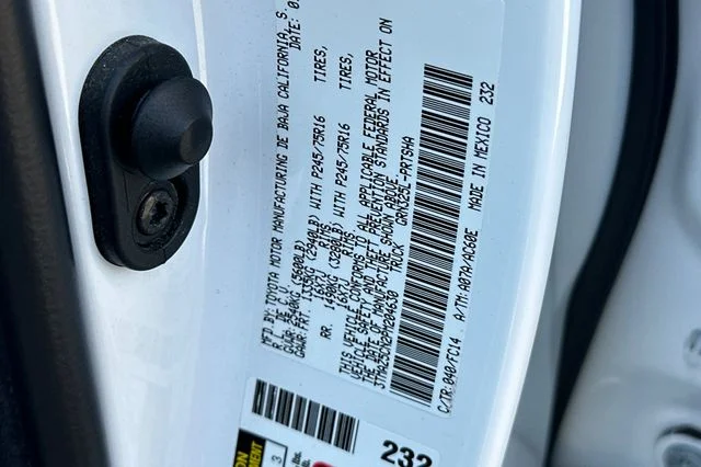 Used 2023 White Toyota SR5 image 32