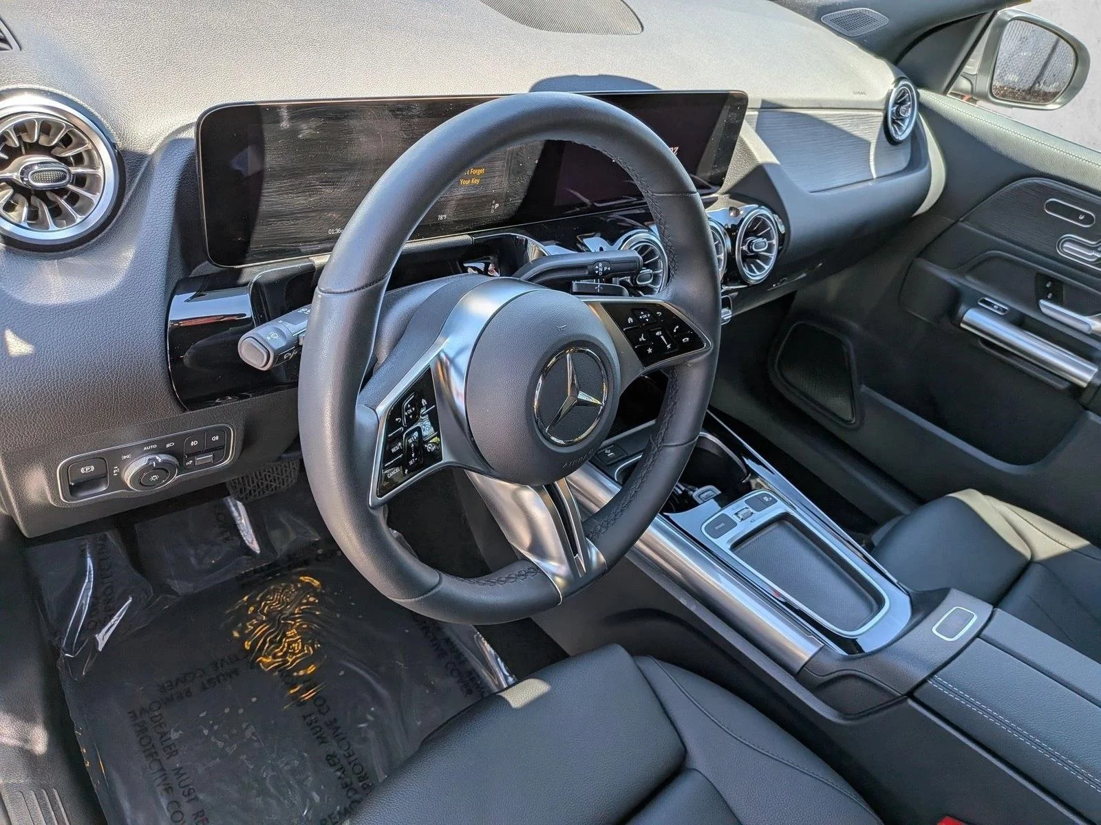 Used 2026 Mountain Grey Metallic Mercedes-Benz GLA 250 image 10