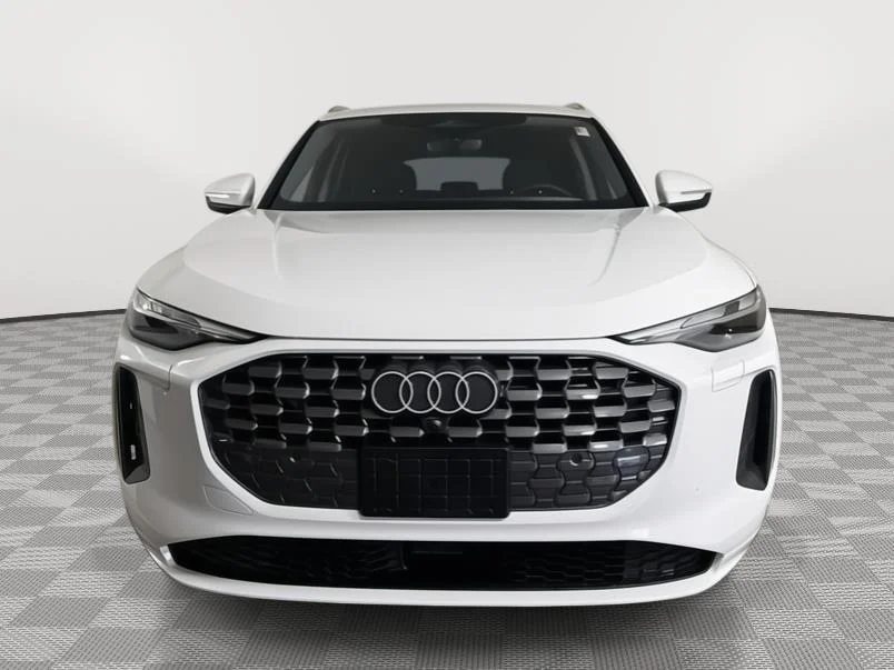 Used 2025 Arkona White Audi Premium image 2