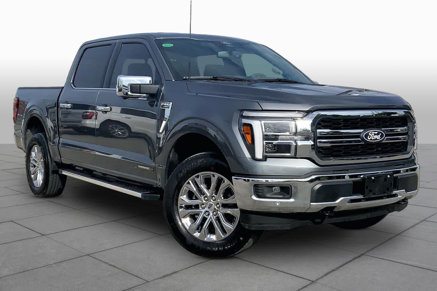 Used 2026 Carbonized Gray Metallic Ford LARIAT image 3
