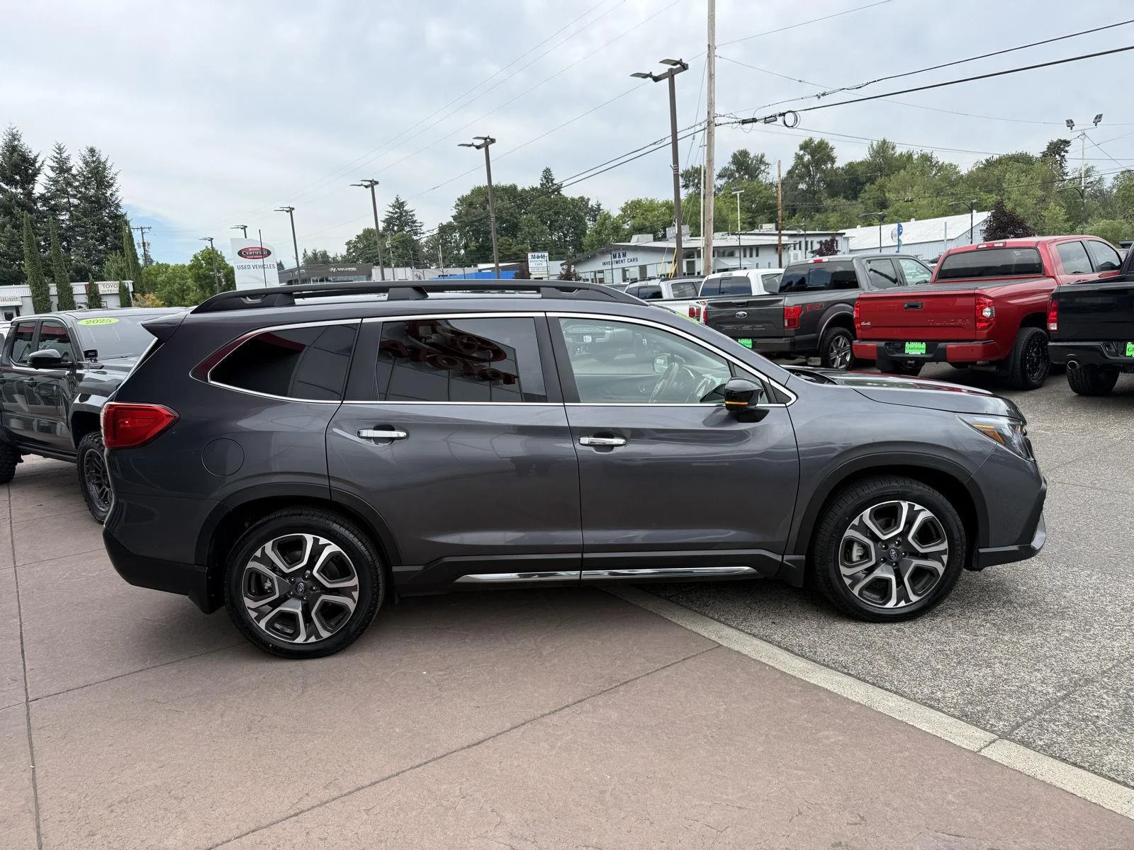 Used 2024 Magnetite Gray Metallic Subaru Touring image 7