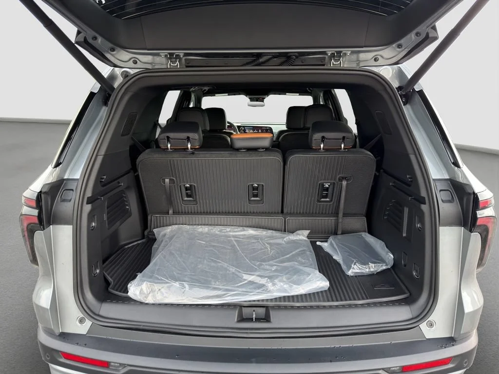 New 2027 Sterling Gray Metallic Chevrolet Z71 image 20