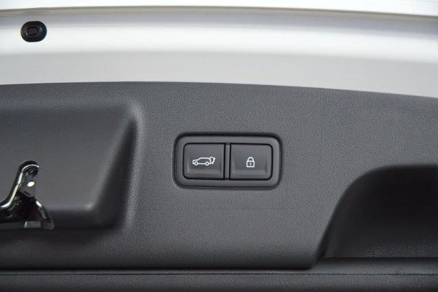 New 2026 White Hyundai Blue SEL Premium 7P image 70