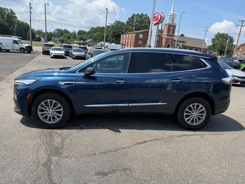 Used 2023 Blue Buick Essence image 5