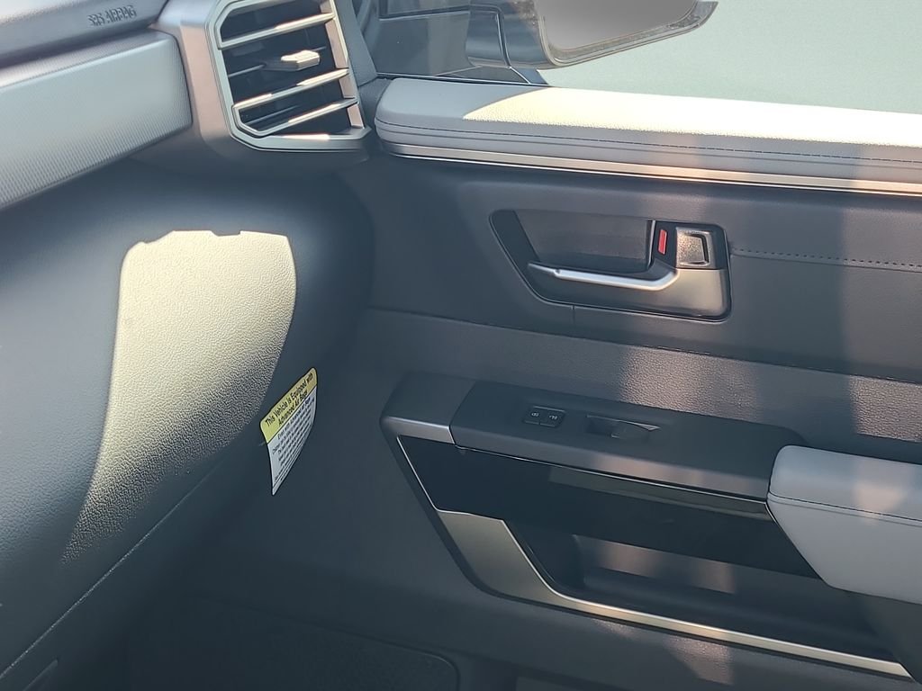 2026 Toyota Tundra Limited - Photo 11