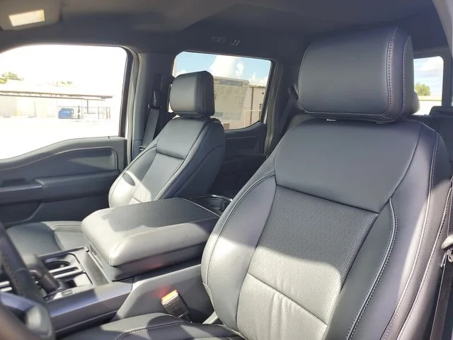 New 2026 Avalanche Ford Lariat® image 14