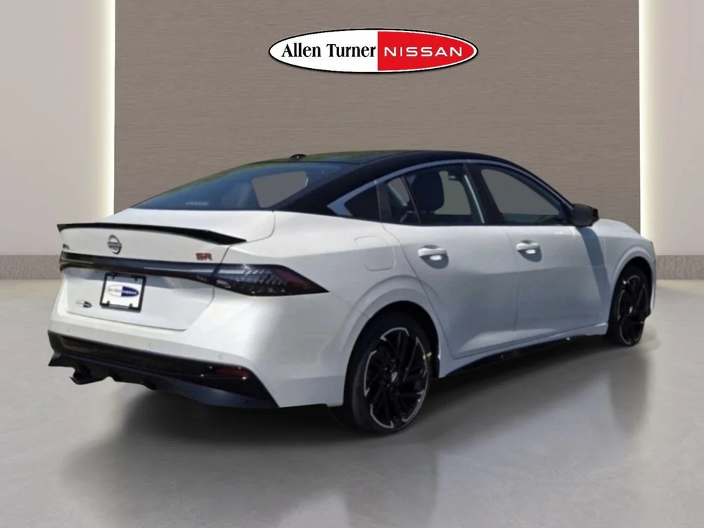 2026 Nissan Sentra SR - Photo 7