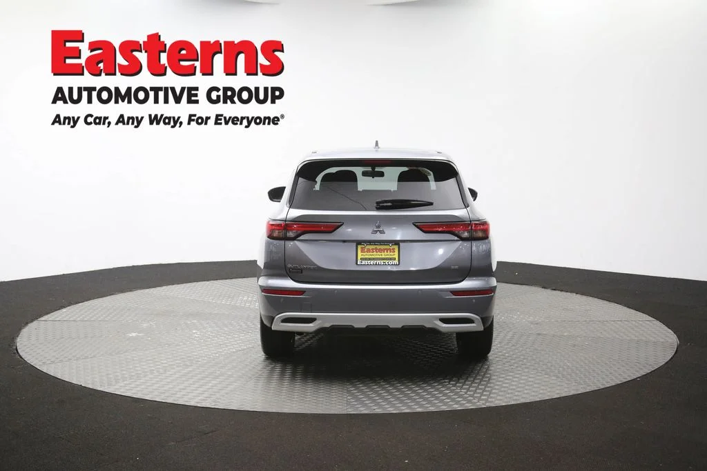 Used 2024 Gray Mitsubishi SE image 37