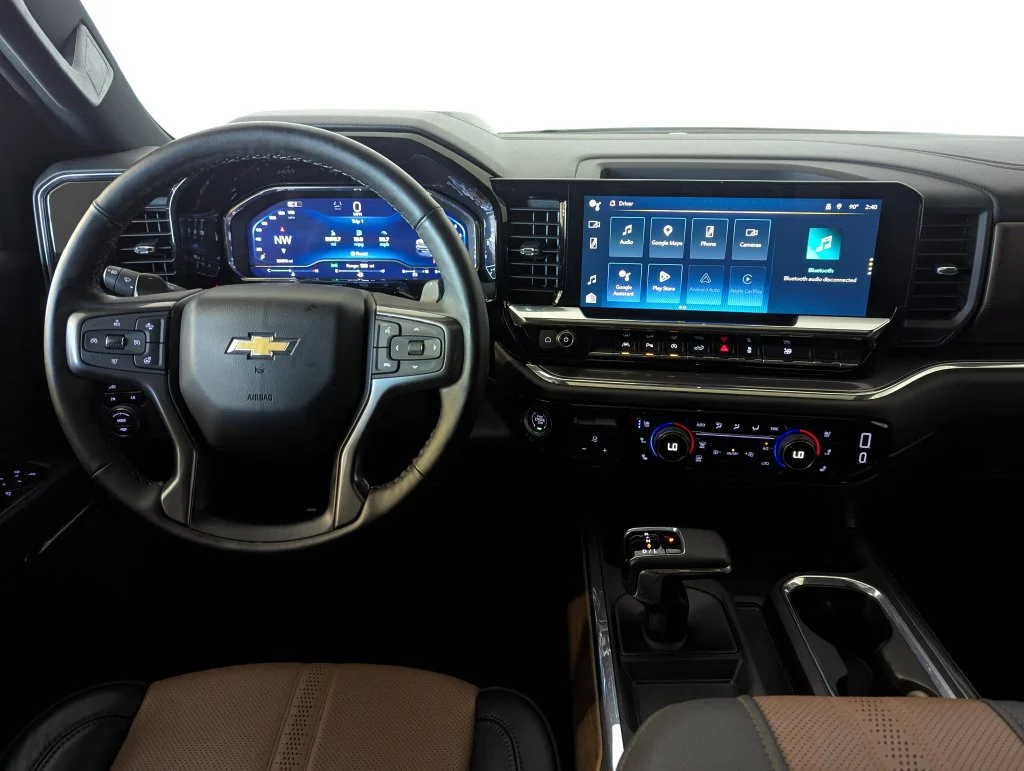 Used 2024 Beige Chevrolet High Country image 25