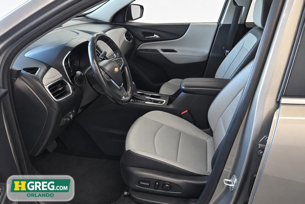 Used 2018 Pepperdust Metallic Chevrolet Premier image 7