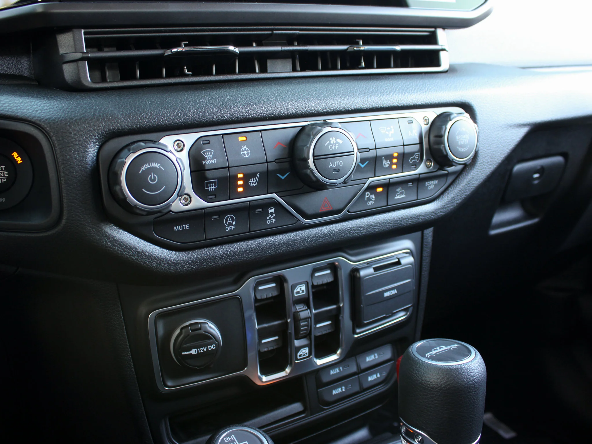 Used 2025 Grey Jeep Sport S* 4x4, Heated Seats/Wheel, Max Tow Package, Remote Start image 21