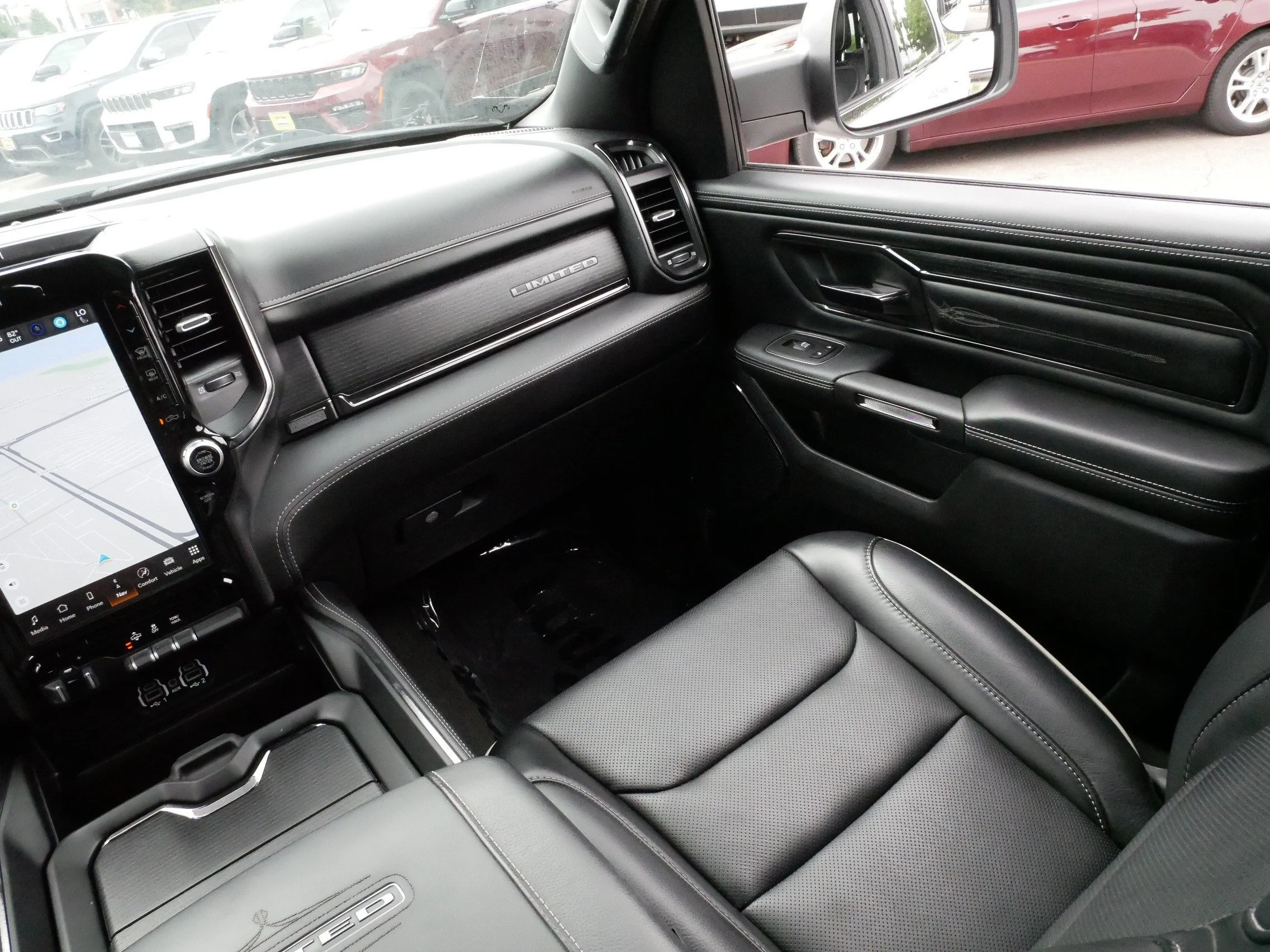 2024 RAM Ram 1500 Pickup Limited - Photo 11