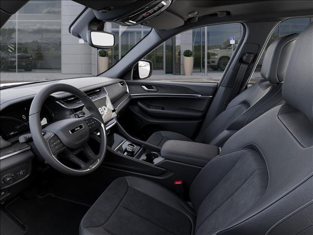 New 2026 Diamond Black Crystal Pearl-Coat Exterior Paint Jeep Altitude image 22