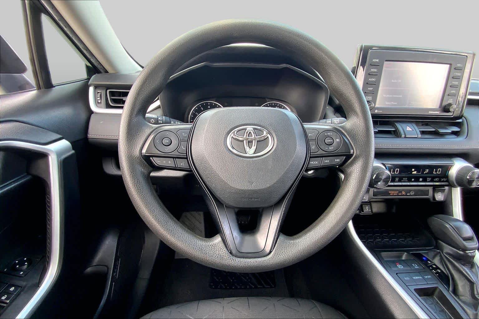 Used 2021 Magnetic Gray Metallic Toyota XLE Premium image 6
