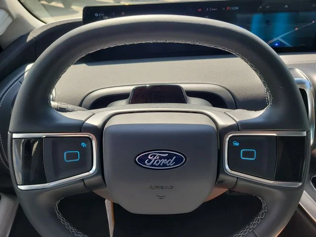 New 2026 White Metallic Ford Platinum image 35