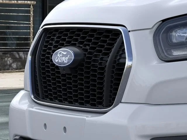 New 2026 Oxford White Ford Passenger Van XLT image 17