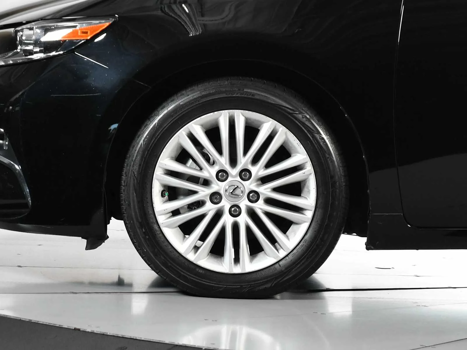 Used 2016 Obsidian Lexus  image 12