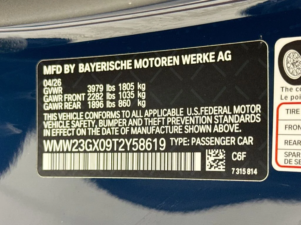 New 2026 Indigo Sunset Blue Metallic MINI Signature Plus image 39