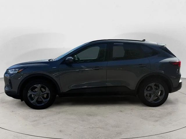 Used 2025 Gray Ford ST-Line Select image 2