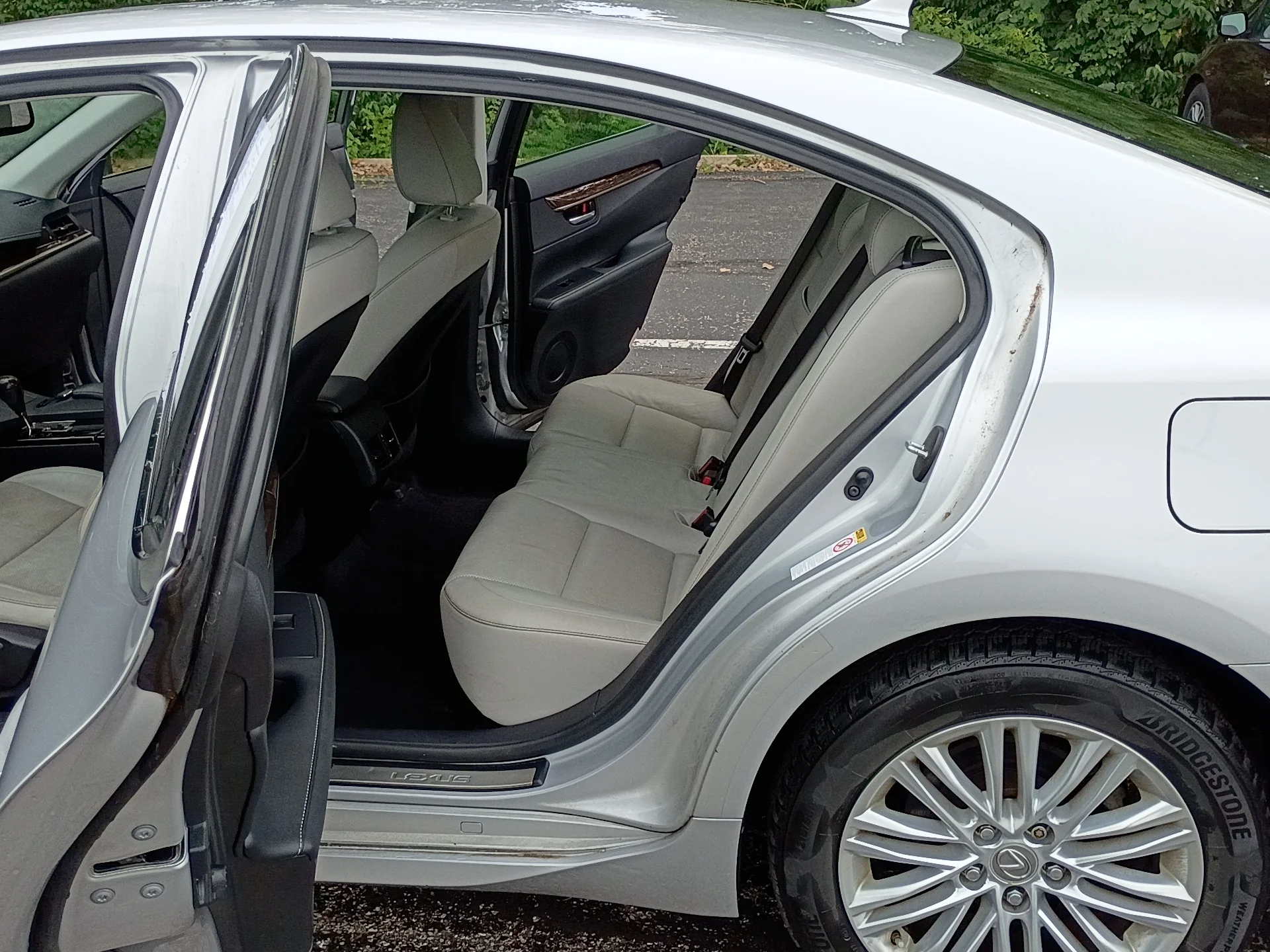 Used 2014 Silver Lining Metallic Lexus Base image 13