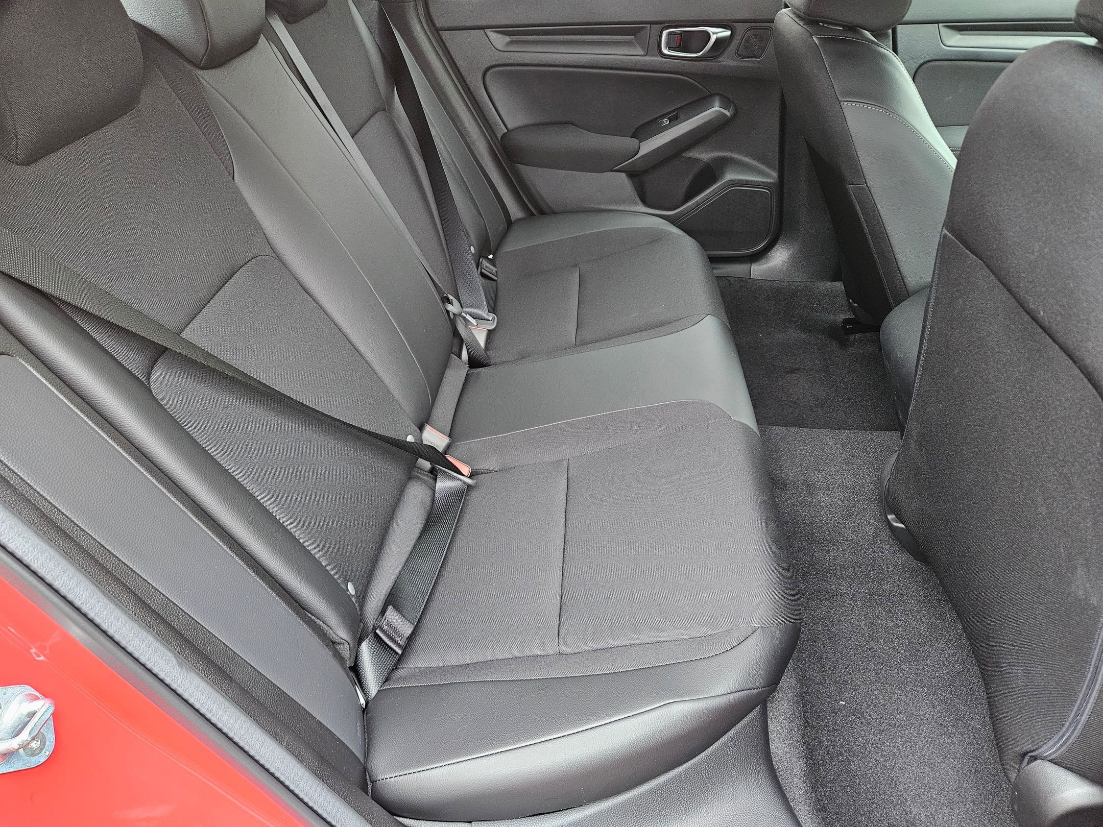 2025 Honda Civic Hatchback Sport - Photo 19