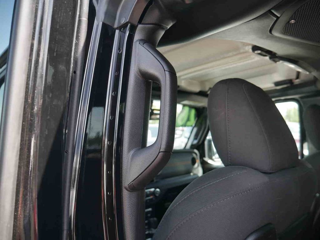 Used 2026 Black Jeep Mojave image 16