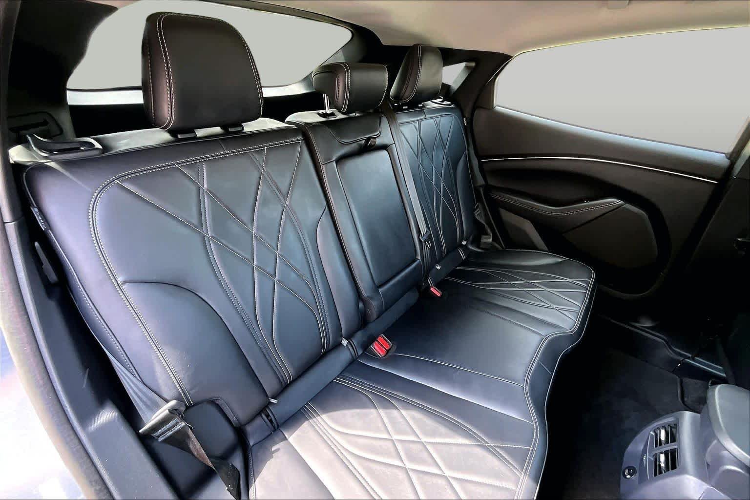 Used 2023 Carbonized Gray Metallic Ford Select image 19