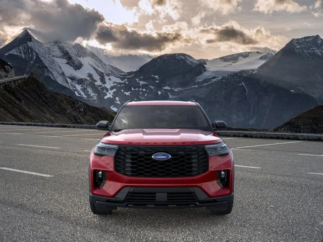 New 2026 Red Metallic Ford ST-Line image 6