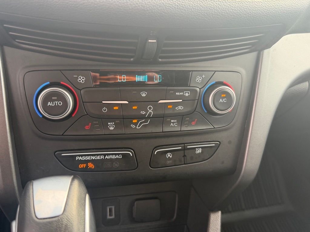 Certified Used 2019 Sea Green Ford SEL image 22