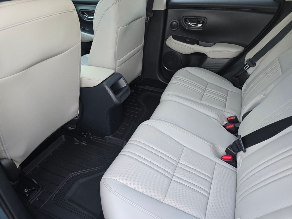Used 2025  Honda EX-L image 19