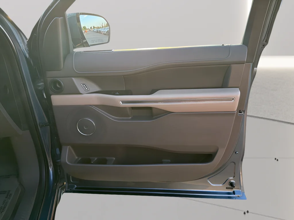 Used 2018 Blue Ford XLT image 42